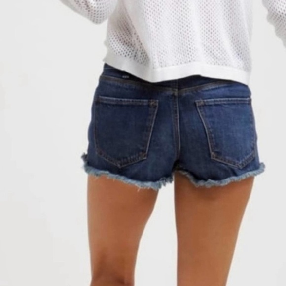 Women's Free People Blue Jean Shorts Distressed High-Waisted Beach Mini Size 30 - Picture 2 of 7